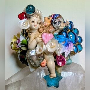 Wendy Gell Wristy Painted Angel Playing Violin Tiny Mouse Jewels And More.